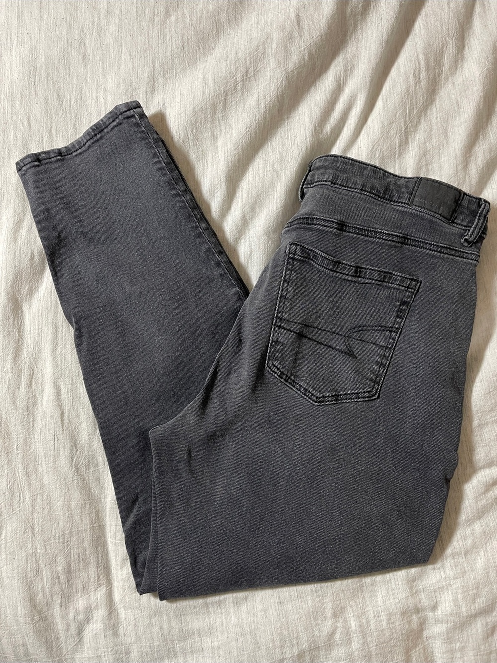 American Eagle Outfitters Mom Jean
